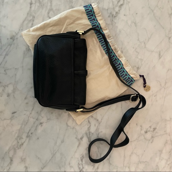 TORY BURCH | Leather Crossbody Purse - Picture 9 of 10